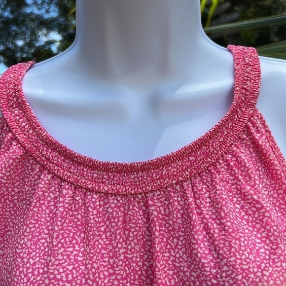 Sienna Sky, Pink & White Sleeveless top, rounded neck & an elastic bottom - Picture 2 of 10